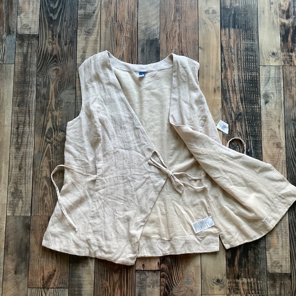 NWT Old Navy Wrap-Front Linen-Blend Vest - Picture 5 of 8